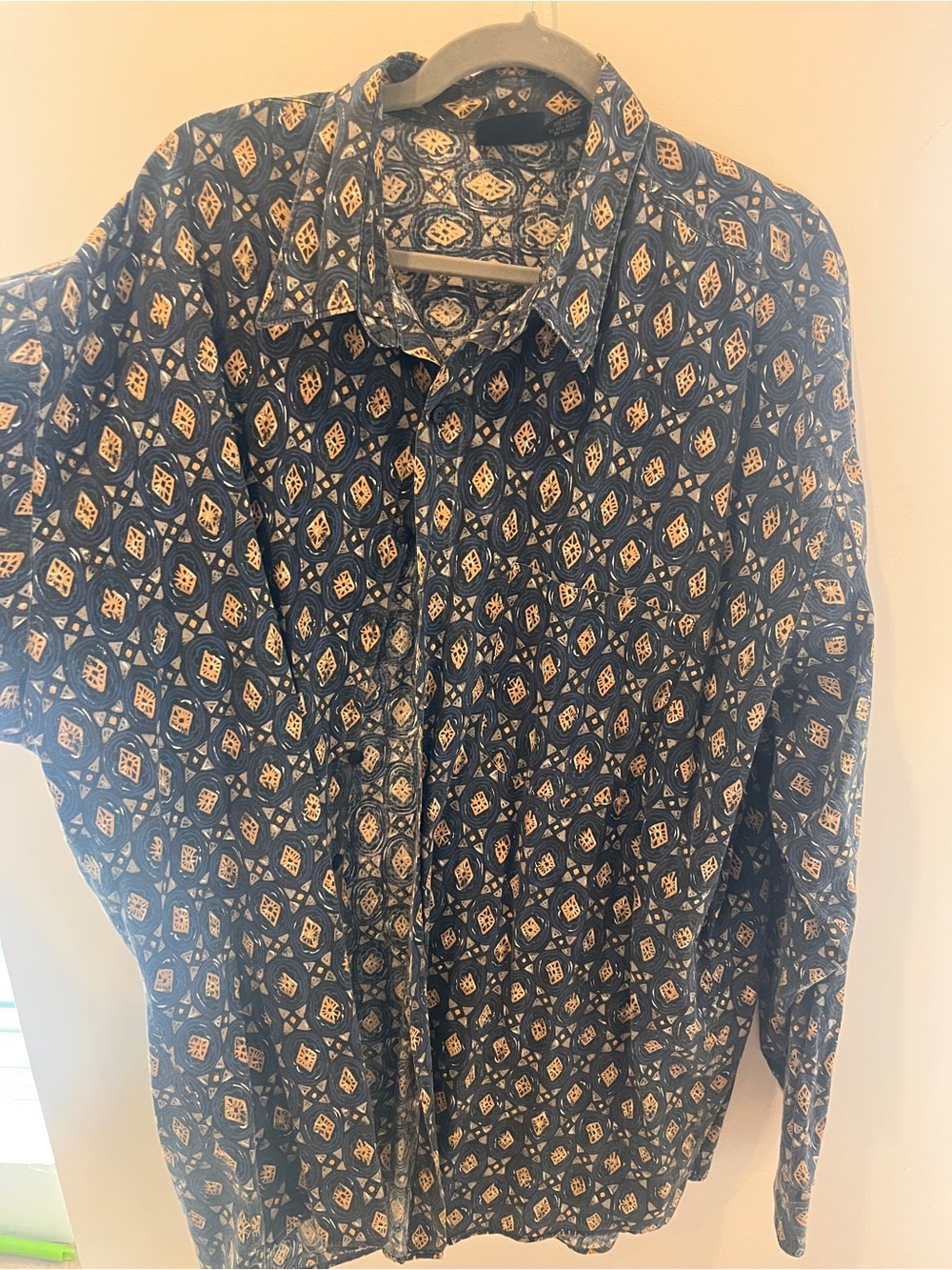 Casual Men's Navy Patterned Button-Down Shirt